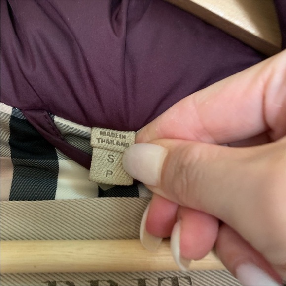 Burberry Women's Quilted Puffer Down Coat - Picture 5 of 11